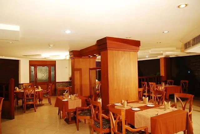 Mermaid Hotel Kochi 3*,